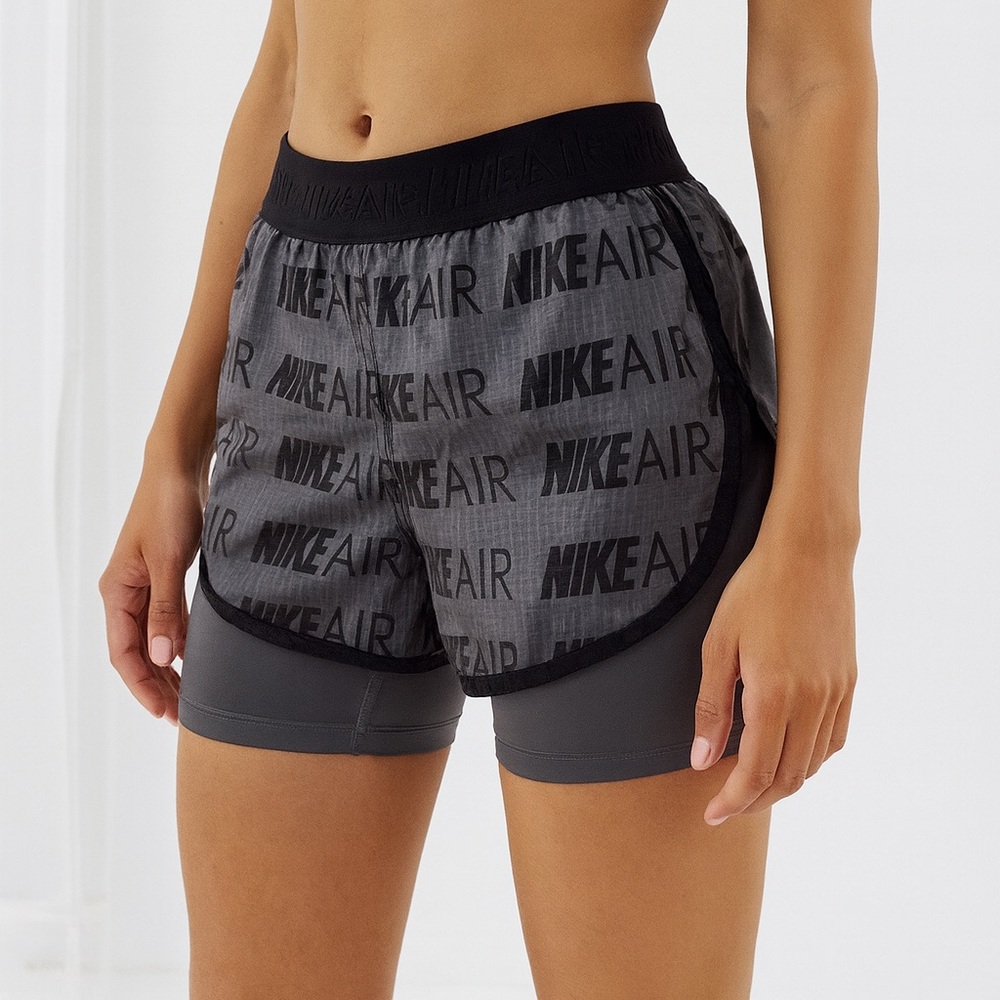 Nike Air Women's Running Shorts Gray With Under Lining And Stretch Waist Size M